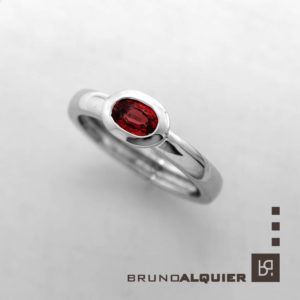 Bruno Alquier - Bague fancy saphir rouge en or blanc